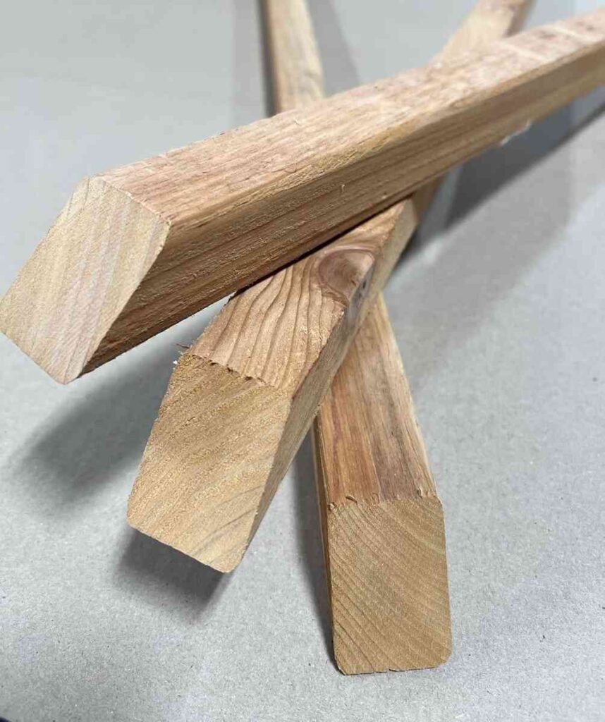 2x2 42" A1E Cedar Baluster